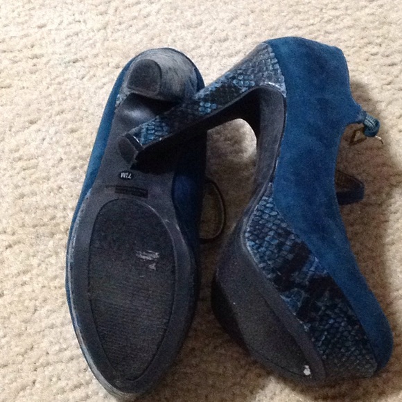 Guess aqua heels - Picture 4 of 4